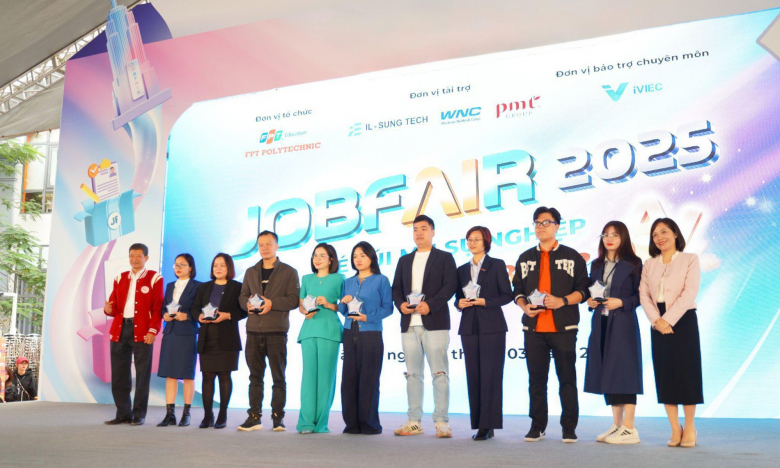 FPT Polytechnic tổ chức JobFair, khẳng định giá trị 'Thực học - Thực nghiệp'