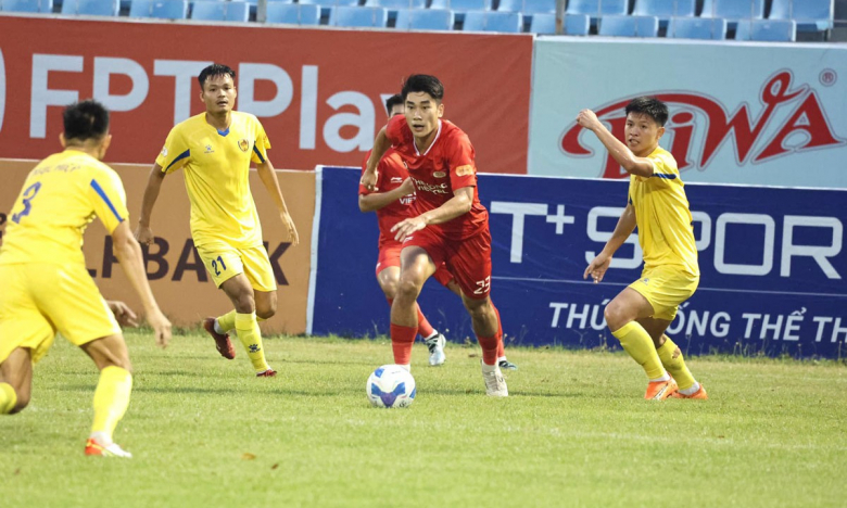 Tin tối (9/3): HLV Kim Sang-sik gọi “người hùng' SEA Games 31 thay Tiến Linh?
