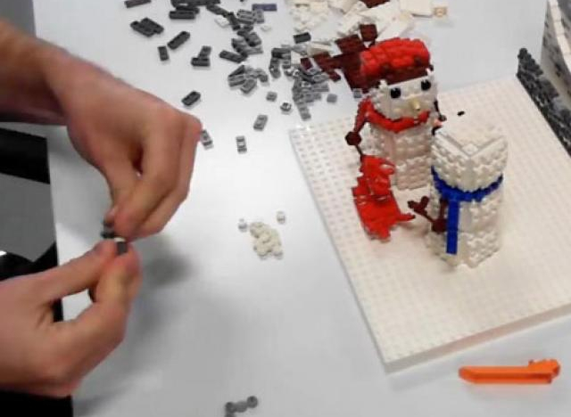 Trường đại học Cambridge tìm kiếm giáo viên bộ môn Lego
