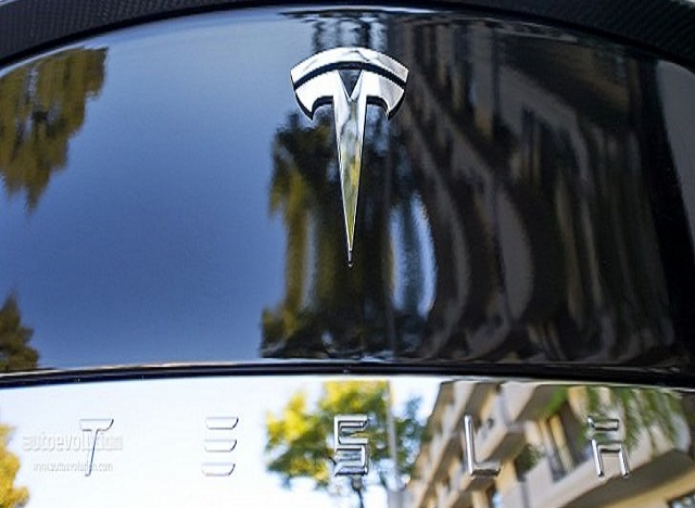 Tesla Motors chính thức đổi tên thành Tesla, Inc