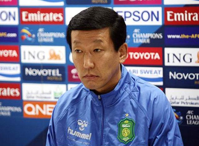 HLV Jeonbuk Huyndai Motors nói gì sau khi thua sốc B.Bình Dương?
