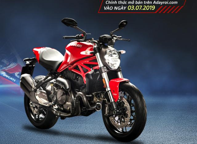 Mô tô Ducati chính hãng bán trên Adayroi