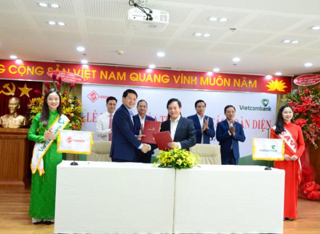 Vietcombank và Savico ký kết Hợp tác chiến lược